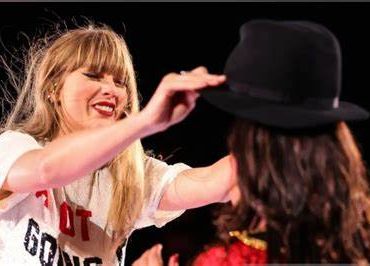 Fan subasta sombrero de Taylor Swift
