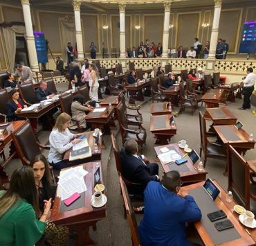 La venta de bebidas alcohólicas en los antros y bares de Puebla estará permitida hasta las dos de la mañana