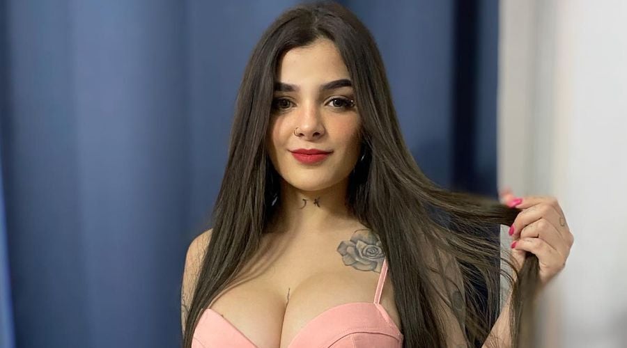Karely Ruiz sorprende al decir que está embarazada