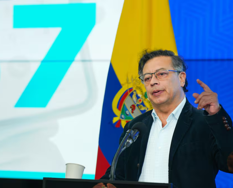 ¿Presidente de Colombia impide entrada a migrantes?