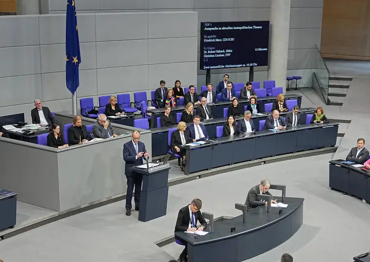 estricta política de inmigración